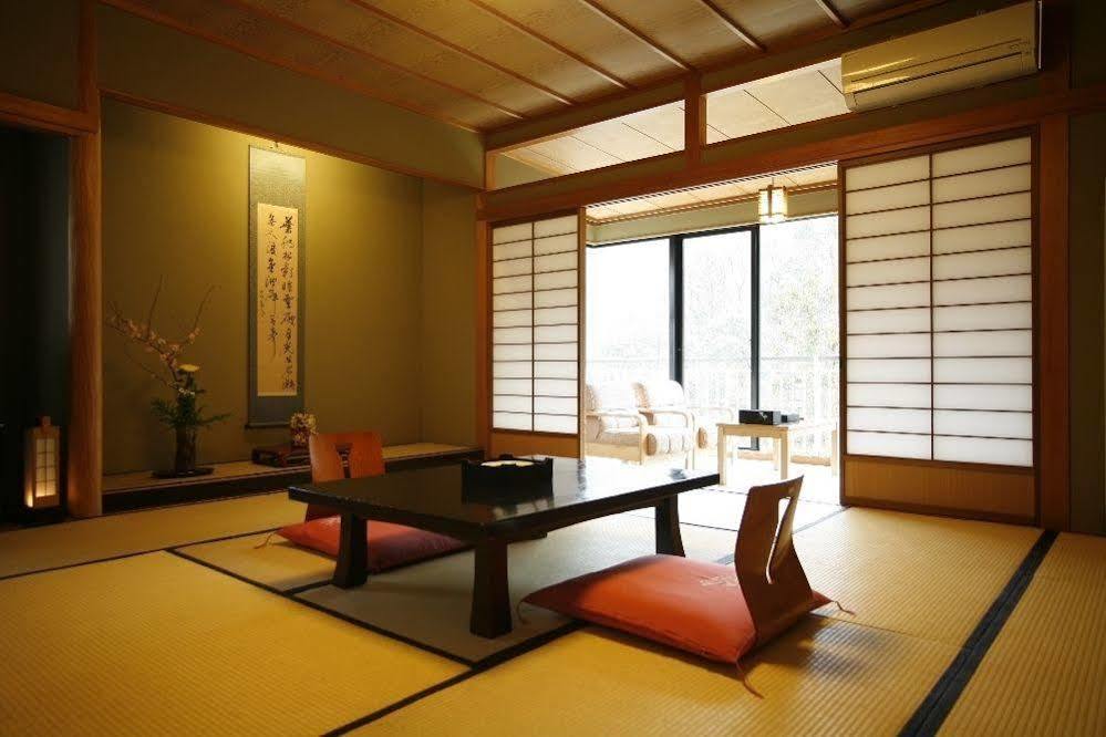 Yamanaka Onsen Shirasagiyu Tawaraya Hotel Kaga  Ngoại thất bức ảnh
